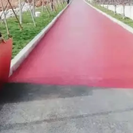 潼南​ 彩色路面喷涂翻新是一种低成本